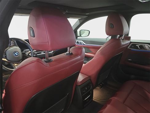 Certified 2023 BMW i4 eDrive35 w/ Premium Package image 11