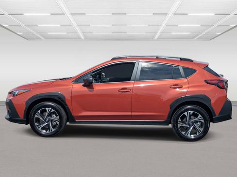 Used 2025 Subaru Crosstrek 2.0i Premium image 2