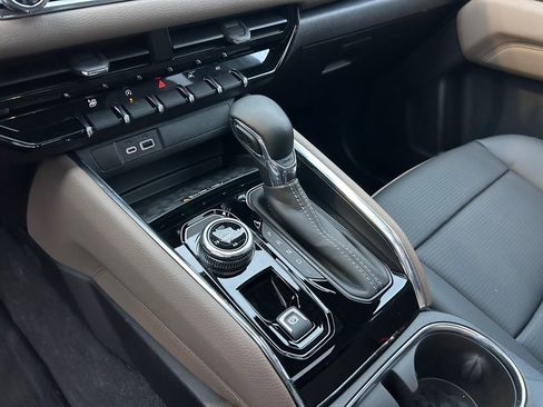 Used 2026 GMC Canyon Denali image 35