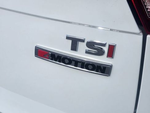 Used 2018 Volkswagen Tiguan SE w/ Panoramic Sunroof Package image 20