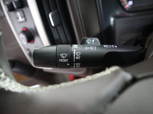 Used 2014 GMC Sierra 1500 SLT w/ Suspension Package, Off-Road image 22