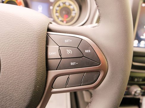 Used 2022 Jeep Cherokee Latitude Lux w/ Sun & Sound Group image 35