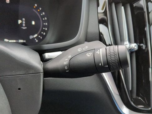 Used 2024 Volvo S60 B5 Core AWD/4WD image 26