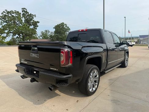 Used 2017 GMC Sierra 1500 Denali w/ Denali Ultimate Package AWD/4WD image 8