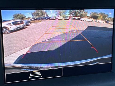Used 2024 GMC Terrain SLE FWD image 27
