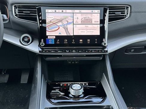 New 2026 Jeep Grand Wagoneer 4WD image 15