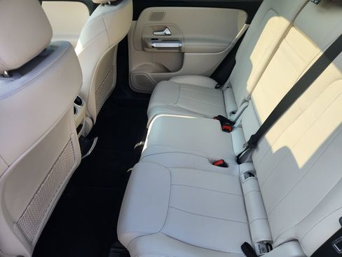 New 2026 Mercedes-Benz GLB 250 4MATIC image 11