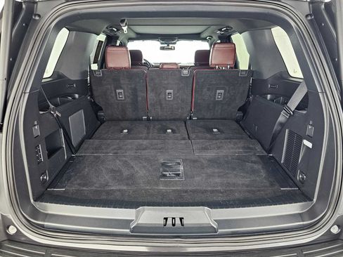 Used 2024 Ford Expedition Limited AWD/4WD image 16