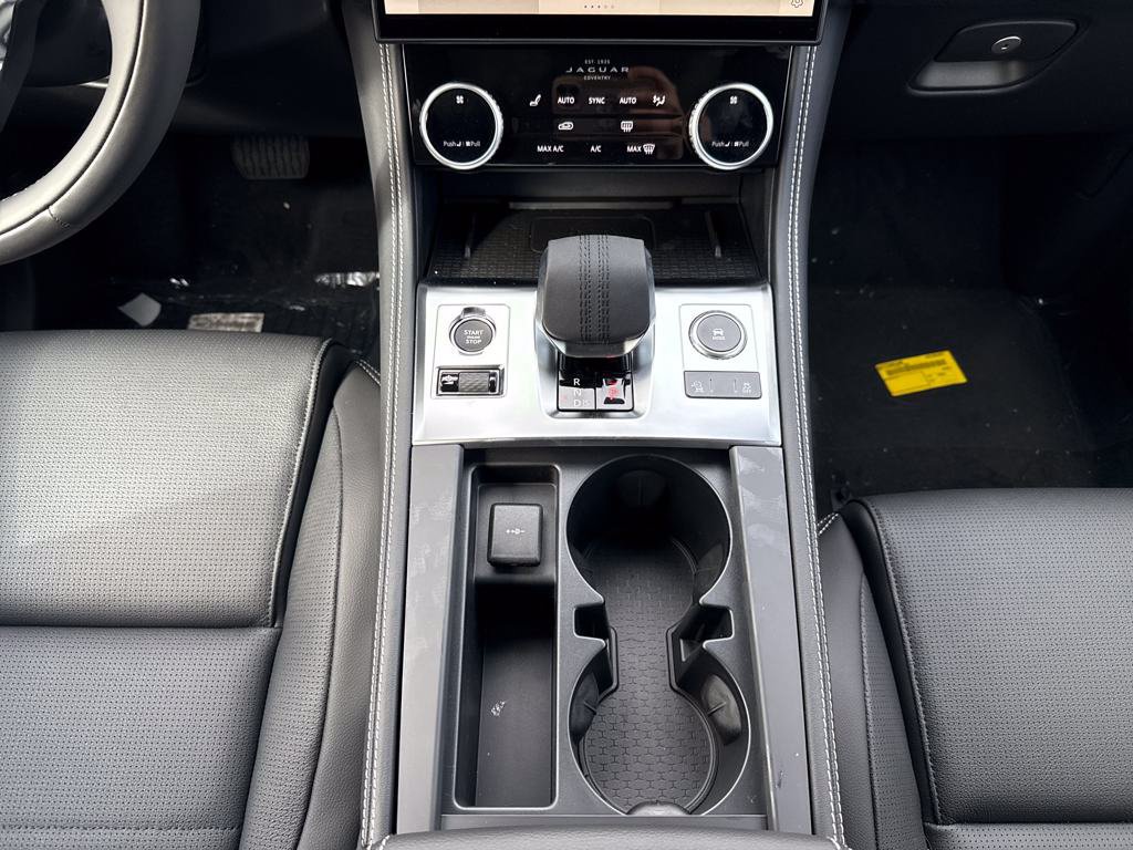 Certified 2026 Jaguar F-PACE R-Dynamic S AWD/4WD image 25