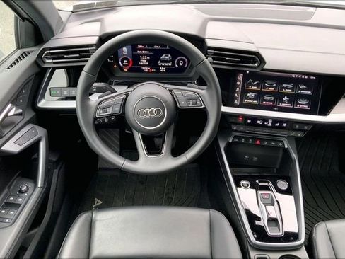 Used 2025 Audi A3 2.0T Premium image 5