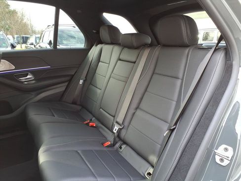 Used 2026 Mercedes-Benz GLE 450 4MATIC image 9