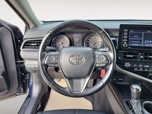 Used 2021 Toyota Camry SE image 14