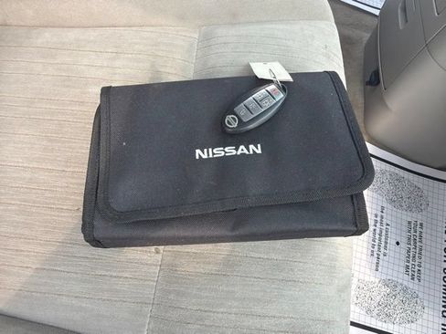 Used 2015 Nissan Quest SV FWD image 21