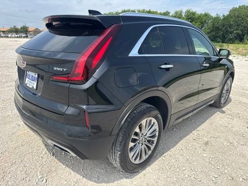 Used 2025 Cadillac XT4 Premium Luxury FWD image 7