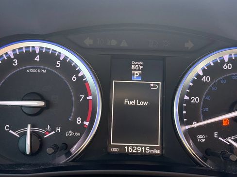Used 2016 Toyota Highlander Limited FWD image 16