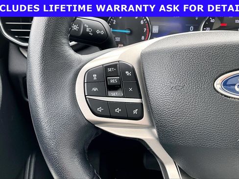 Used 2022 Ford Explorer XLT w/ Equipment Group 202A AWD/4WD image 15