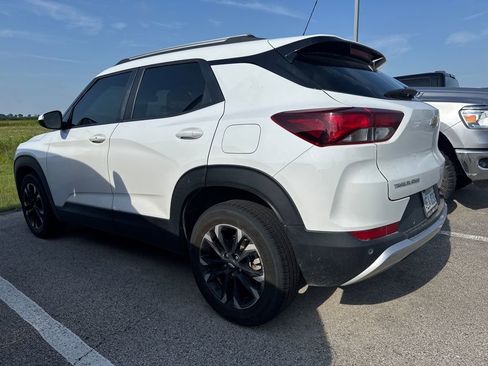 Used 2022 Chevrolet TrailBlazer LT w/ Convenience Package FWD image 7