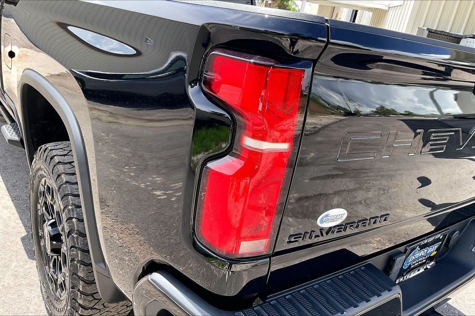 Used 2024 Chevrolet Silverado 2500 High Country w/ High Country Premium Package AWD/4WD image 28