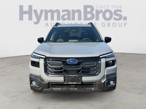 New 2026 Subaru Outback Limited AWD/4WD image 9