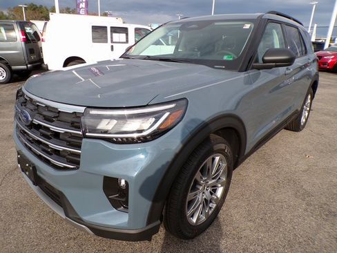 New 2026 Ford Explorer Active w/ Active Comfort Package image 1