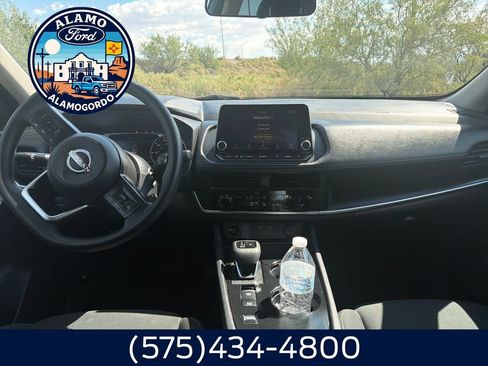 Used 2024 Nissan Rogue S FWD image 12