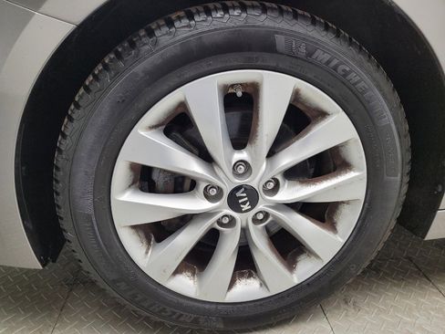 Used 2018 Kia Optima LX w/ 17" Alloy Wheels Package FWD image 31