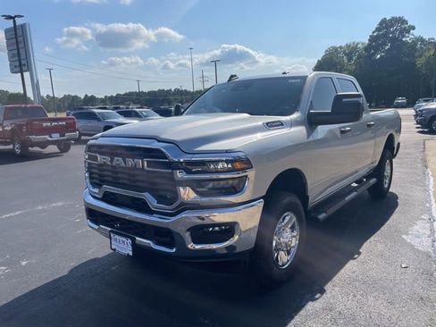 New 2026 RAM 2500 Tradesman image 3