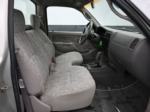 Used 2004 Toyota Tacoma 2WD Regular Cab image 33