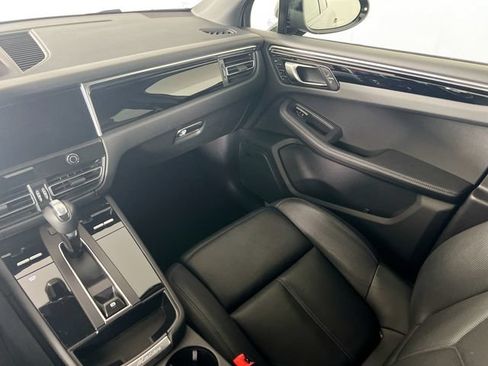 Used 2023 Porsche Macan S AWD/4WD image 25