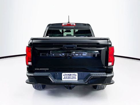 Used 2024 Chevrolet Colorado Z71 w/ Z71 Convenience Package 2 AWD/4WD image 5