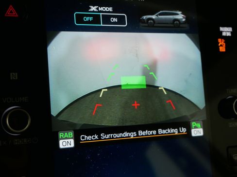 Used 2025 Subaru Outback Limited image 33