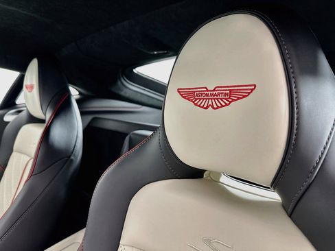 Used 2026 Aston Martin V8 Vantage S RWD image 5