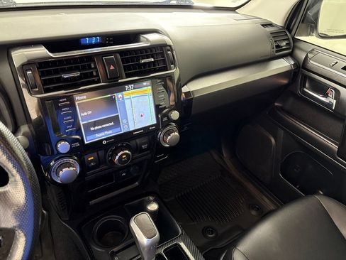 Used 2024 Toyota 4Runner TRD Off-Road Premium w/ Moonroof Package AWD/4WD image 33