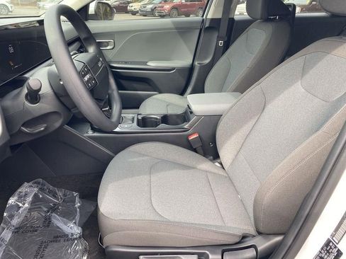 New 2025 Kia K4 LX image 11