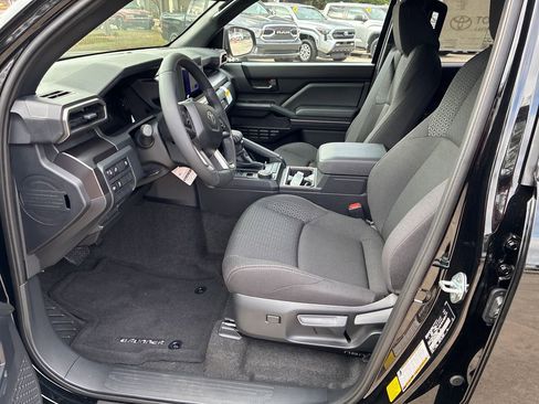 New 2025 Toyota 4Runner SR5 image 15