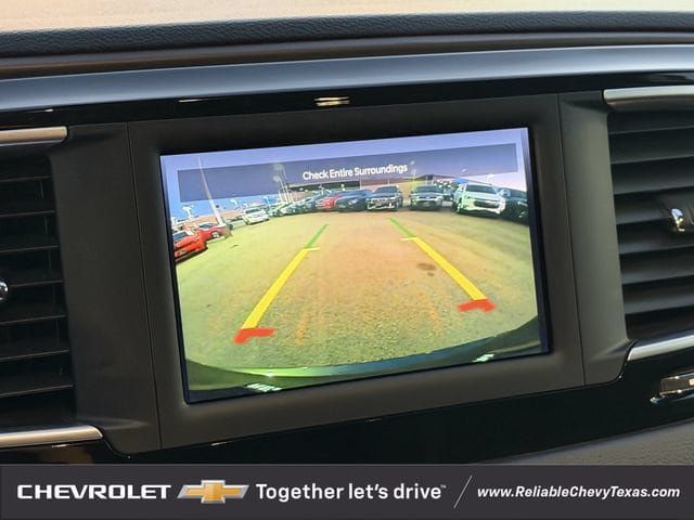 Used 2022 Chrysler Voyager LX FWD image 22