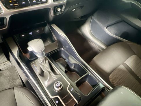 Used 2023 Kia Sorento LX FWD image 25