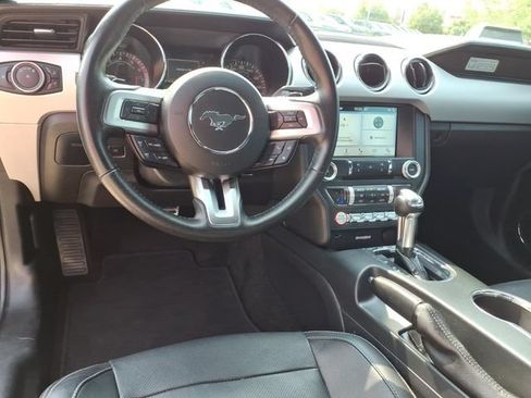 Used 2017 Ford Mustang GT Premium RWD image 15