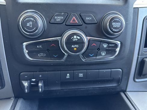 Used 2023 RAM 1500 Classic SLT w/ Trailer & Traction Group AWD/4WD image 14