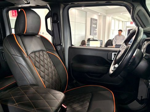 Used 2021 Jeep Wrangler Unlimited Rubicon image 18