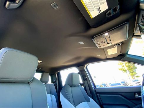 Used 2025 Toyota Tacoma TRD Off-Road image 12