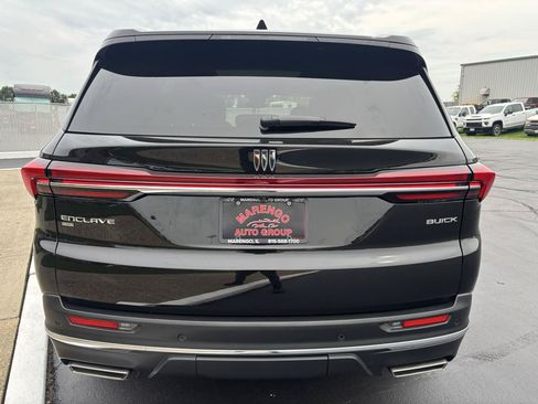 Used 2025 Buick Enclave Preferred w/ Power Package AWD/4WD image 4