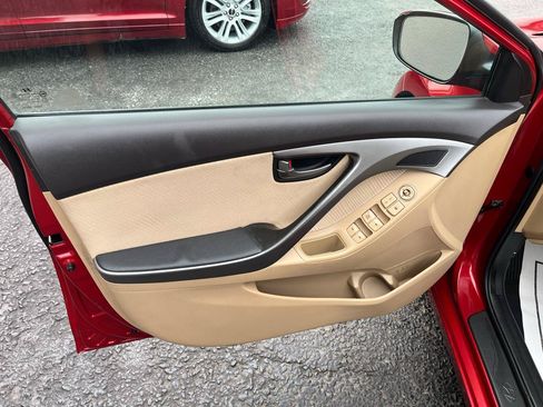 Used 2013 Hyundai Elantra GLS w/ Preferred Pkg FWD image 24