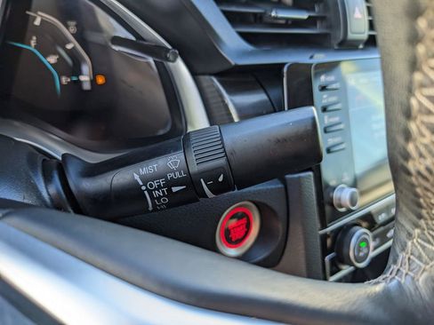 Used 2021 Honda Civic EX image 32