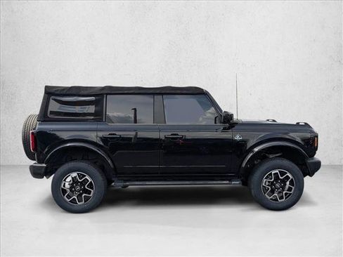 Used 2022 Ford Bronco Outer Banks image 4