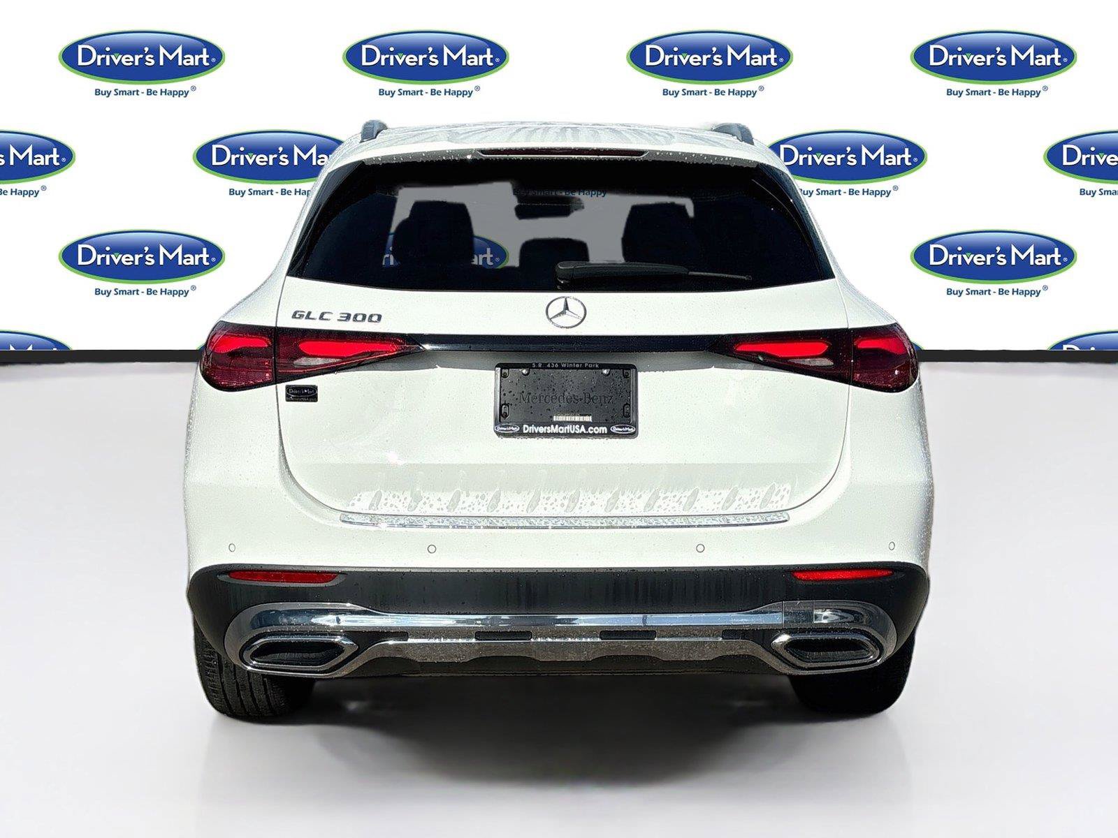 Used 2023 Mercedes-Benz GLC 300 w/ Exclusive Trim Package image 6
