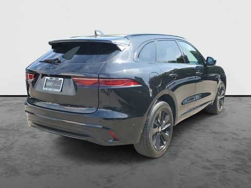 Used 2024 Jaguar F-PACE R-Dynamic S image 4