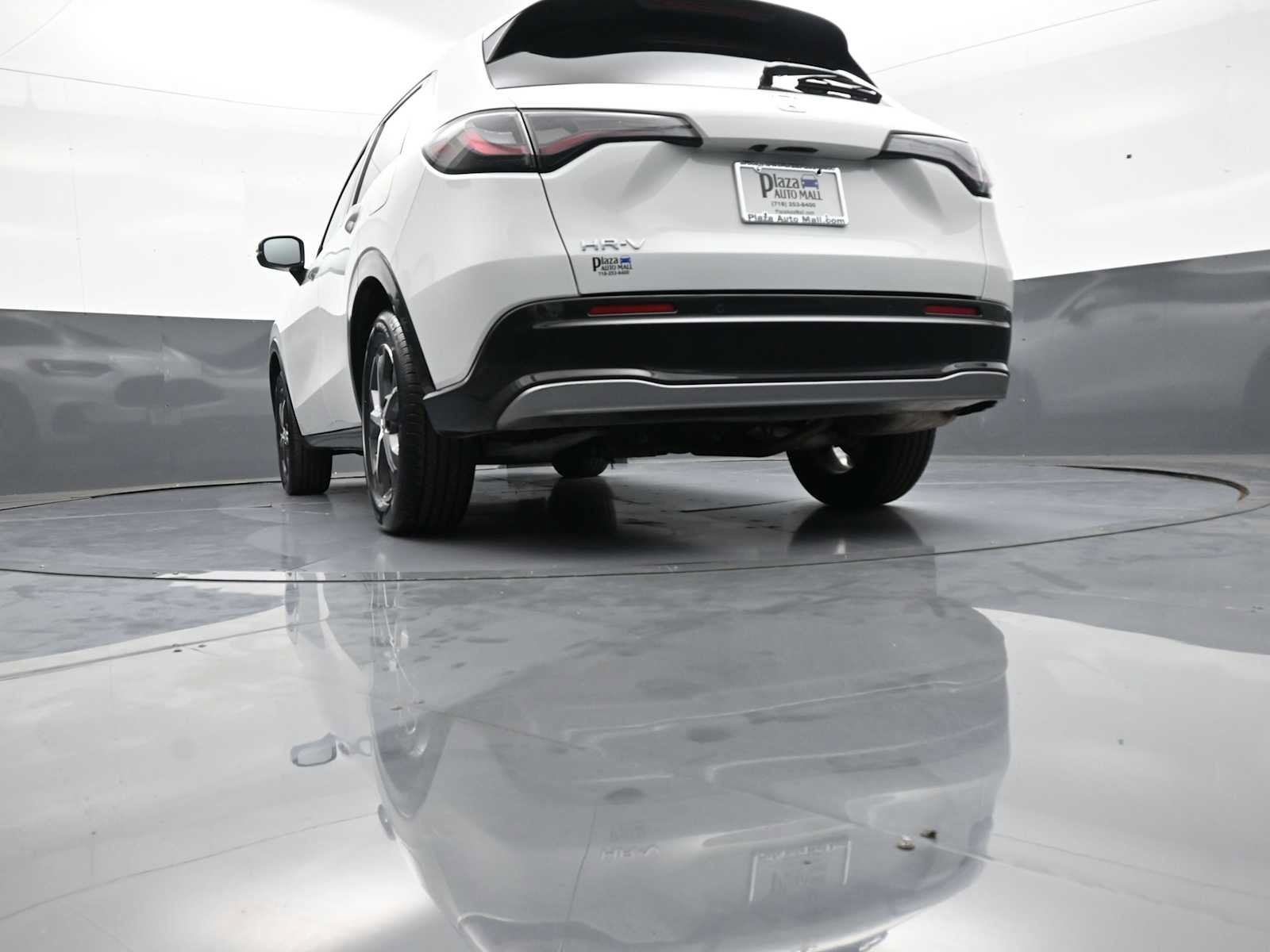 Certified 2023 Honda HR-V EX-L image 28
