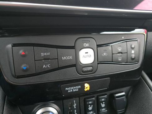 Used 2024 Nissan Leaf SV Plus FWD image 26