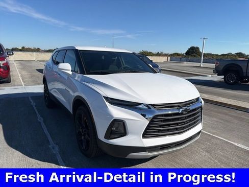 Used 2022 Chevrolet Blazer LT image 3